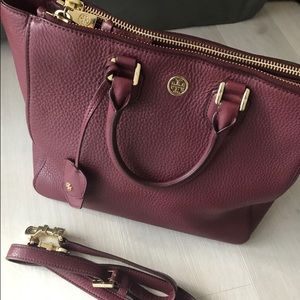 Tory Burch Tote Bag in Burgundy